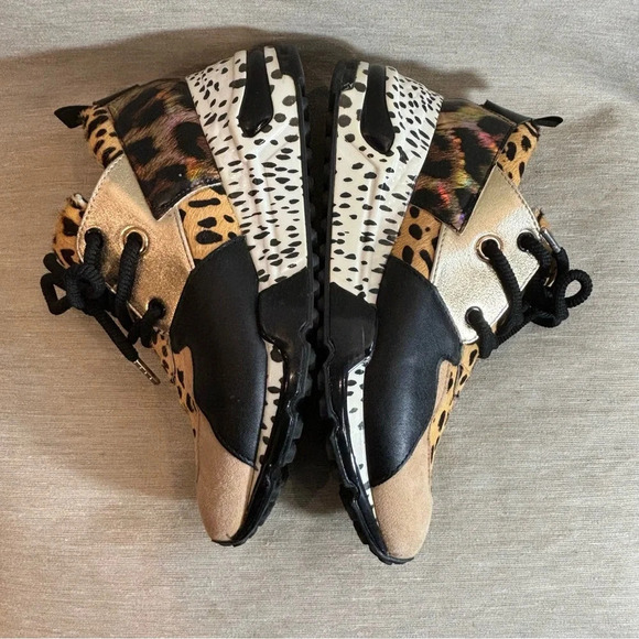 STEVE MADDEN Sz 7 Cliff Animal Print Cow Hair Lace Up Gold  Accent Sneakers - Picture 7 of 9